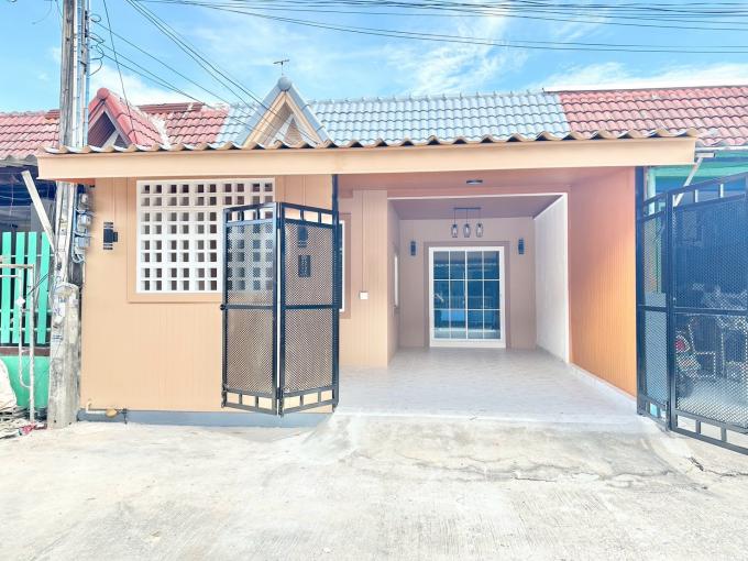 บ้านร่มฉัตร หนองไม้แดง