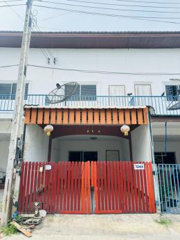 หมู่บ้านสมบูรณ์สุข. หลังมหาลัยอีเทค 