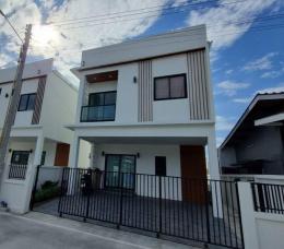 บ้านใหม่ บ้านแฝดอิสระ บางแสน อ่างศิลา