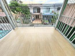 หมู่บ้านแฟมิลี่ปาร์ค. ทำเลนาป่า