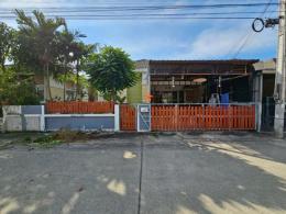 หมู่บ้านพฤกษ์ลดาการ์เด้น. ชลบุรี คลองตำหรุ หมู่บ้านพฤกษ์ลดาการ์เด้น. ชลบุรี คลองตำหรุ