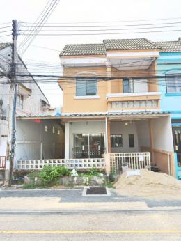 หมู่บ้านสวนหลวงคอนโด.  หลังริมทำเลหลังเซ็นทรัลชลบุรี