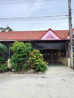 หมู่บ้านบุษราคัม. ทำเลเสม็ด-อ่างศิลา